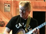 Rik Emmett at Daryl's House - photo by Stacey Rose