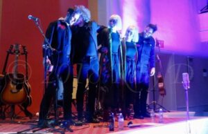 Lucius takes a bow at the First Unitarian Universalist Society of Burlington - photo by Kelly D