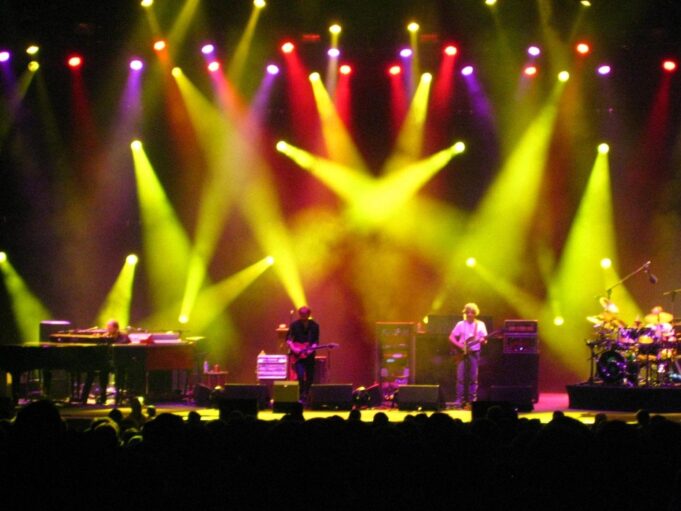 phish-hartford-june-18-2010-wilson-punch-you-in-the-eye
