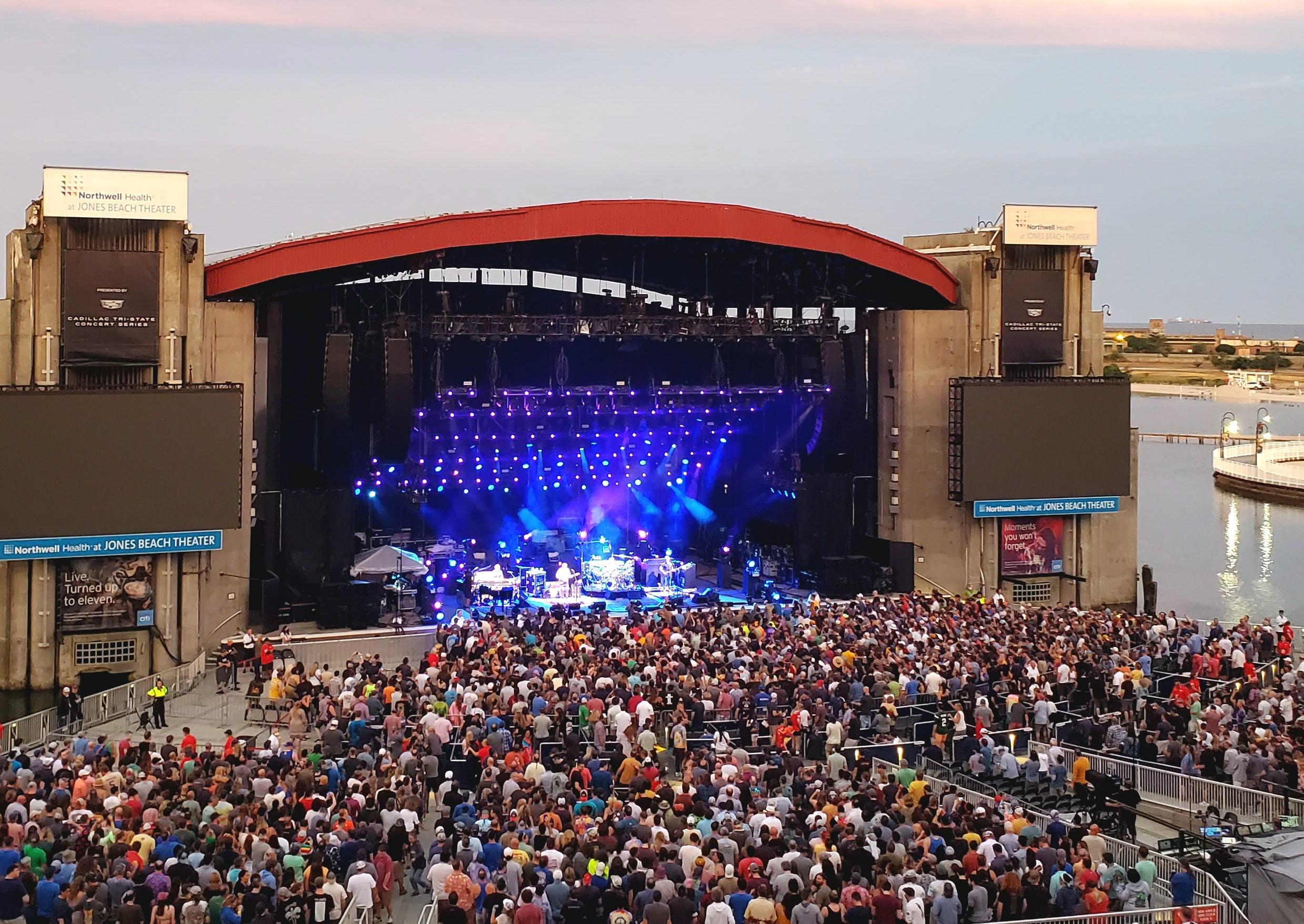 Phish Jones Beach night one