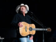 Alan Jackson brings a Good Time to Greensboro